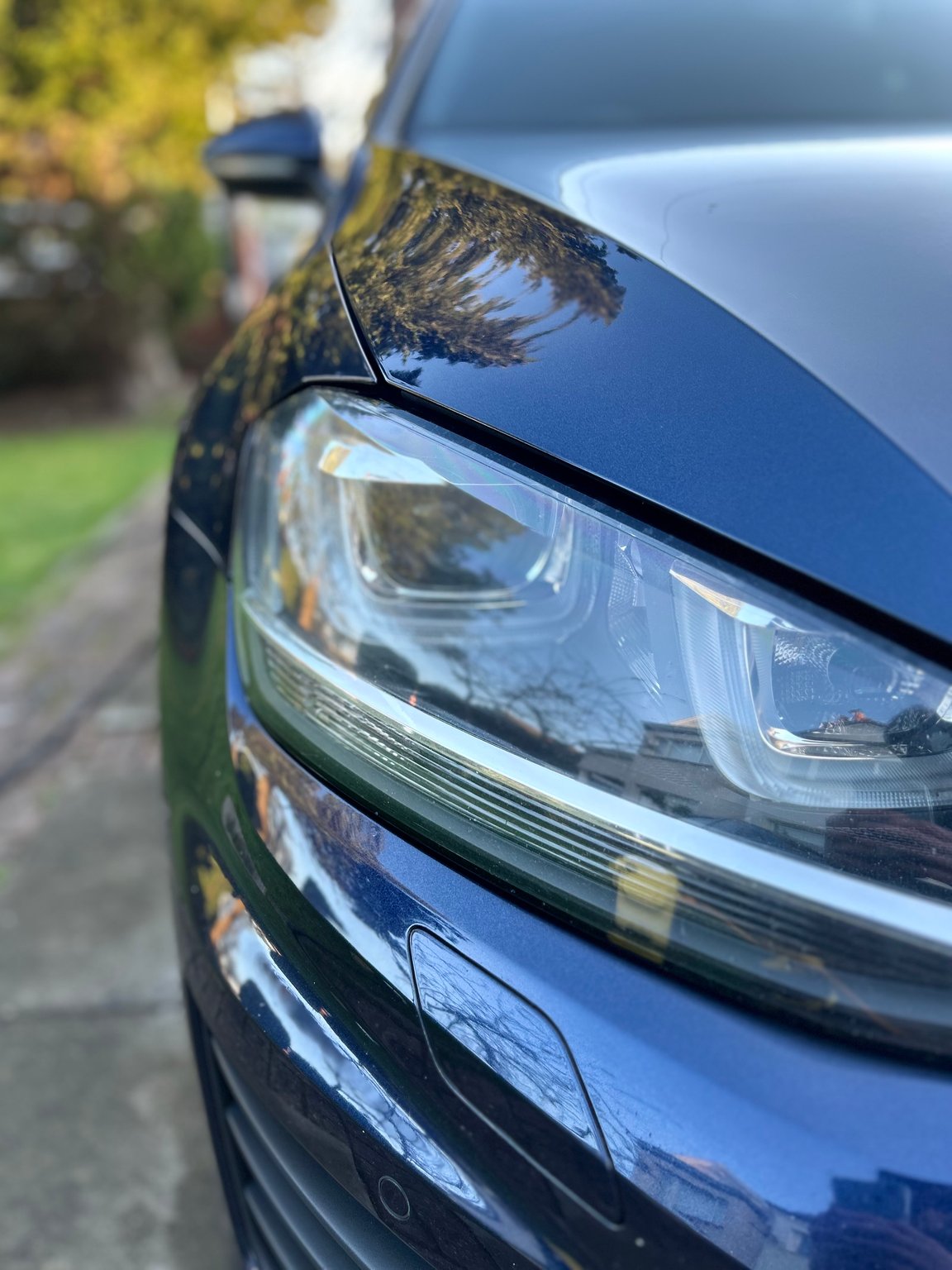 Deep blue Volkswagen detailed by CarRefine